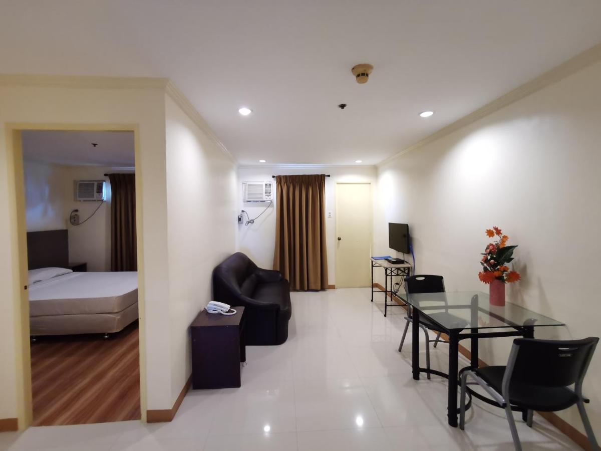 Metro Park Hotel - Cebu City Εξωτερικό φωτογραφία