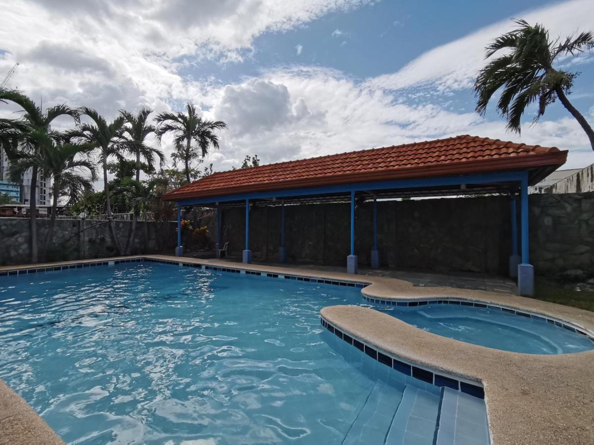 Metro Park Hotel - Cebu City Εξωτερικό φωτογραφία